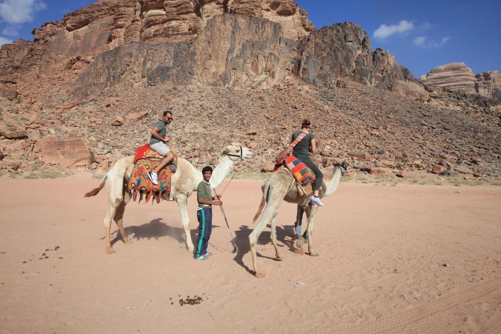 Bedouin House Camp Hotel Wadi Rum Luaran gambar